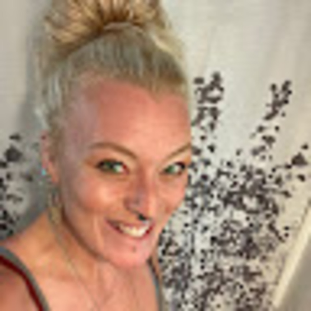 Meet your Posher, Alicia